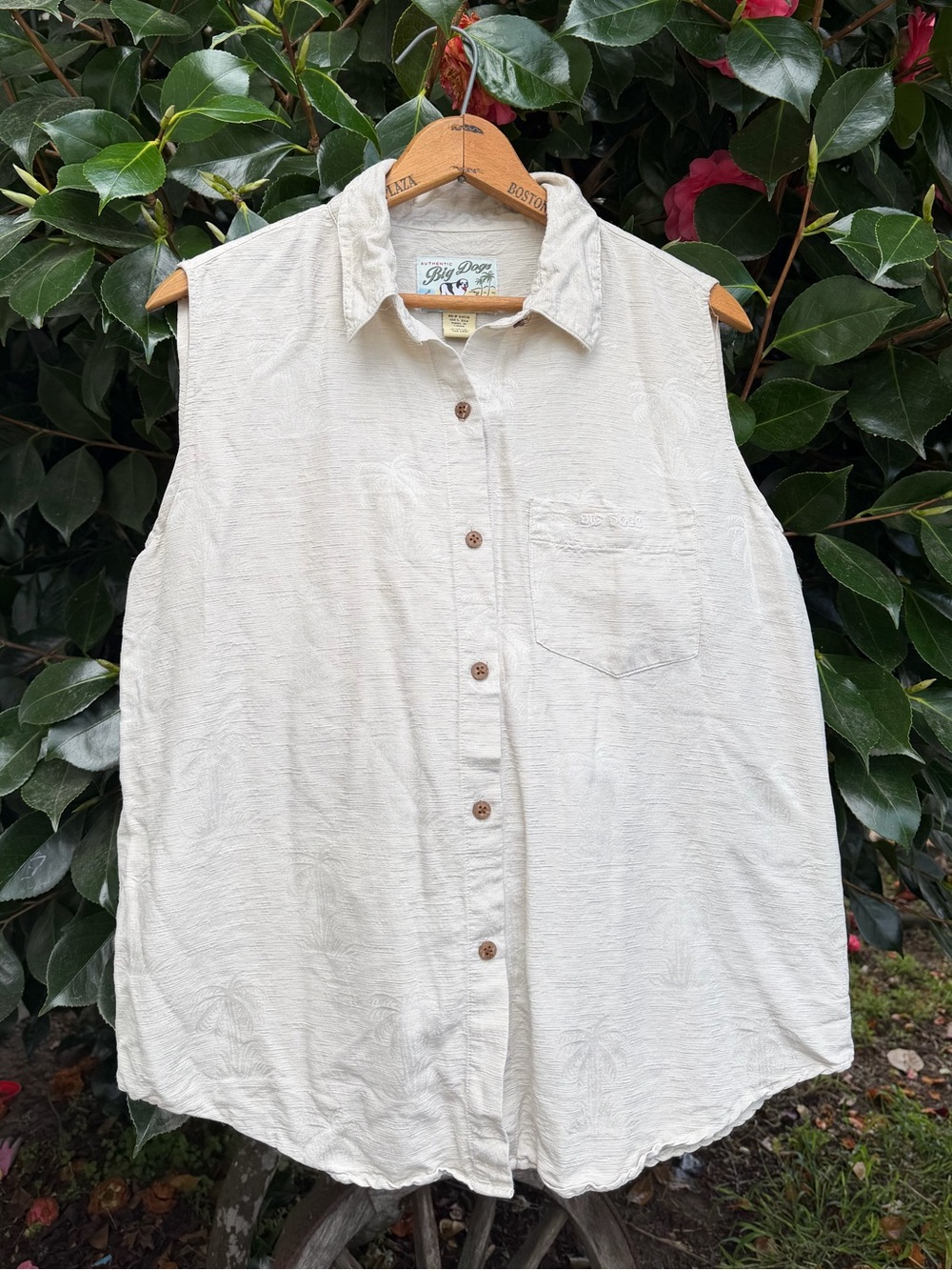 Vintage Silk Big Dogs Cream Sleeveless Button-Front Palm Tree Shirt